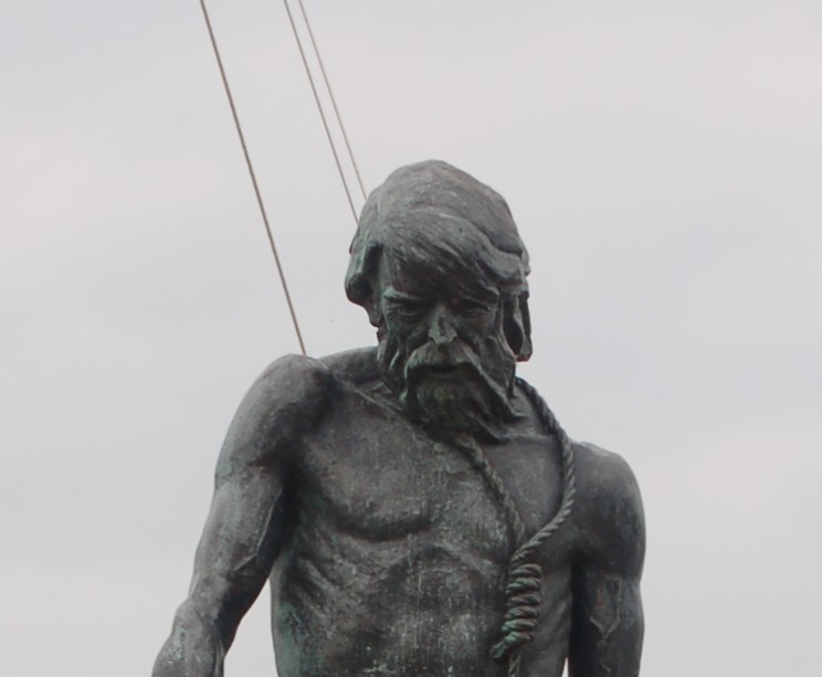 ancient mariner statue