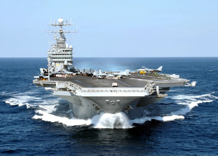 http://www.maritimequest.com/warship_directory/us_navy_pages/aircraft_carriers/george_washington_cvn_73/01_uss_george_washington_cvn_73.jpg